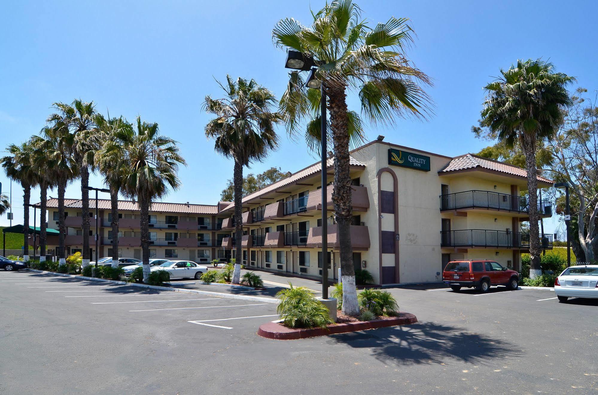 Quality I-5 Naval Base Locanda 2*